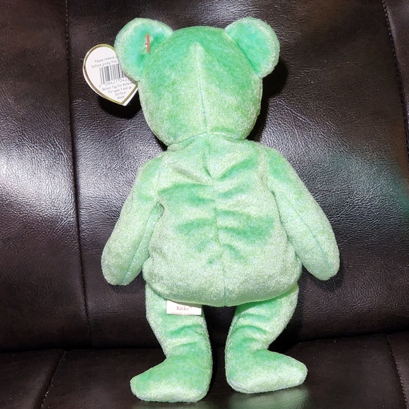 TY Beanie Baby Kicks the Bear - 1999 - Picture 2 of 4